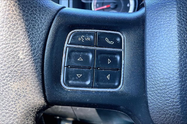 Used 2019 RAM 1500 Classic SLT AWD/4WD image 14