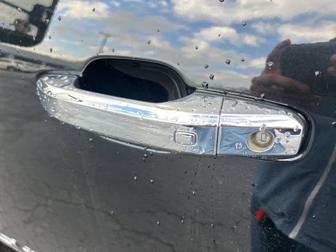 Used 2024 GMC Sierra 2500 Denali Ultimate w/ LPO, GMC Protection Package image 11