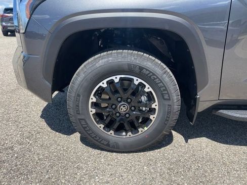 New 2026 Toyota Tundra SR5 AWD/4WD image 12