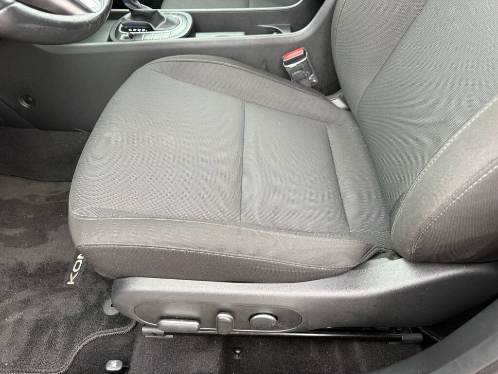 Used 2024 Hyundai Kona SEL FWD image 19