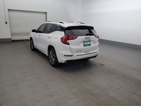 Used 2020 GMC Terrain Denali w/ Denali Premium Package FWD image 5