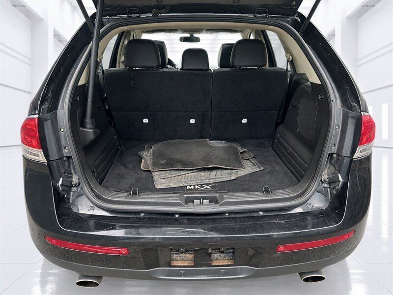 Used 2013 Lincoln MKX AWD image 15