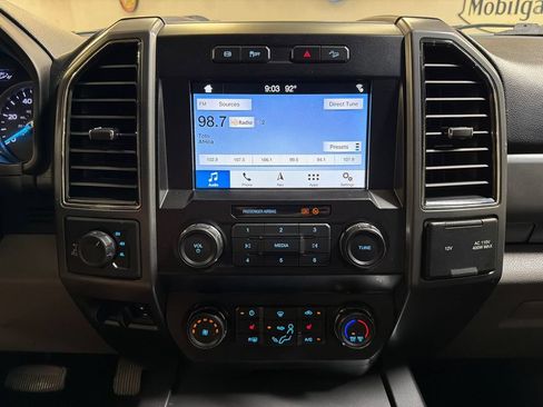 Used 2019 Ford F250 XLT w/ XLT Premium Package AWD/4WD image 19