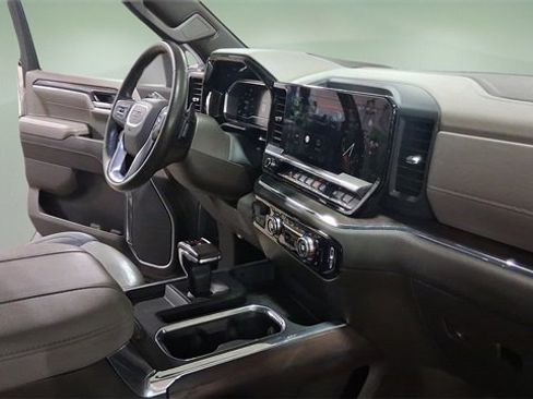 Used 2024 GMC Sierra 1500 SLT w/ SLT Premium Plus Package image 21