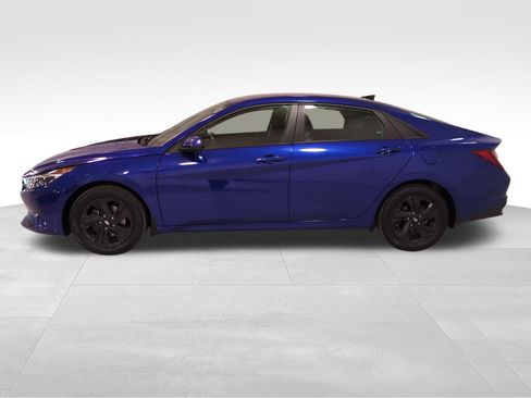 Used 2022 Hyundai Elantra SEL image 6