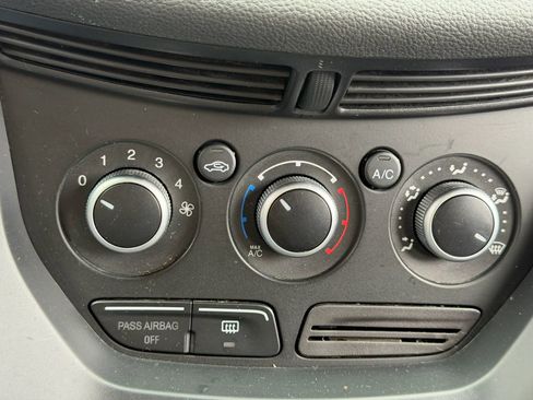 Used 2014 Ford Escape SE FWD image 29