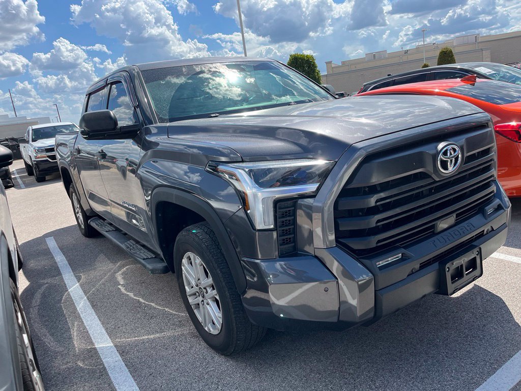Used 2023 Toyota Tundra SR5 w/ SR5 Convenience Package AWD/4WD image 2