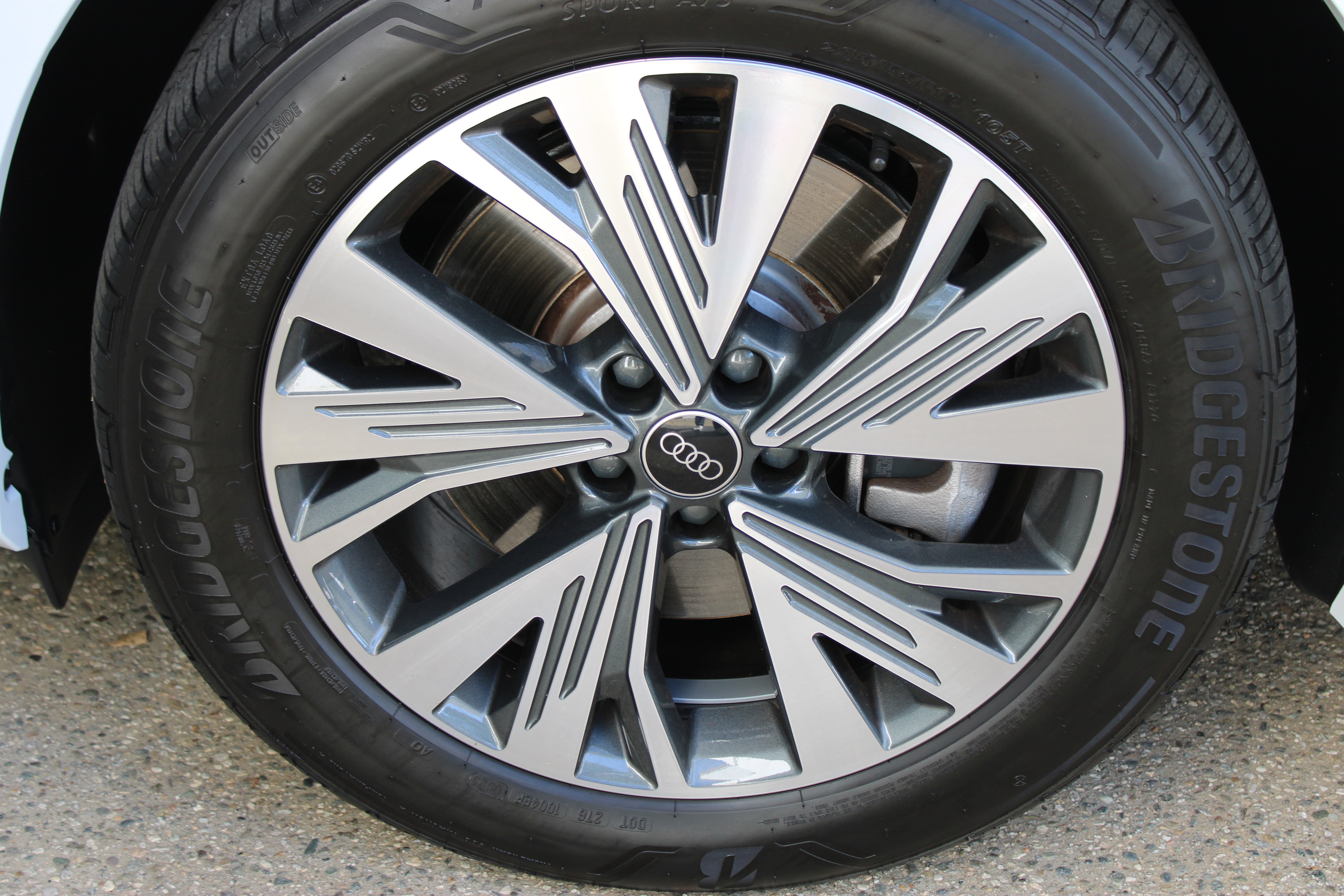 Used 2023 Audi Q4 e-tron Premium Plus RWD image 13