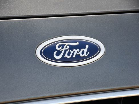 Used 2020 Ford Fusion SE image 34