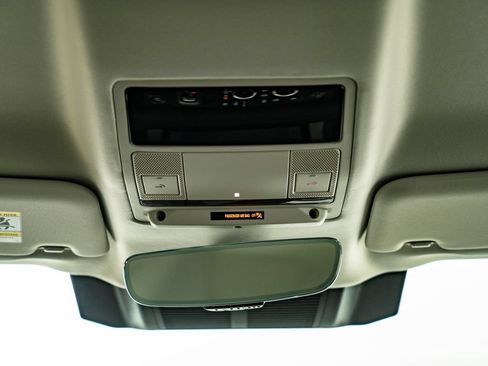 Used 2023 Land Rover Defender 110 S AWD/4WD image 40