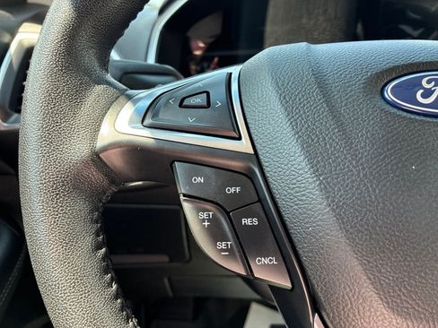 Used 2018 Ford Edge Titanium AWD/4WD image 27