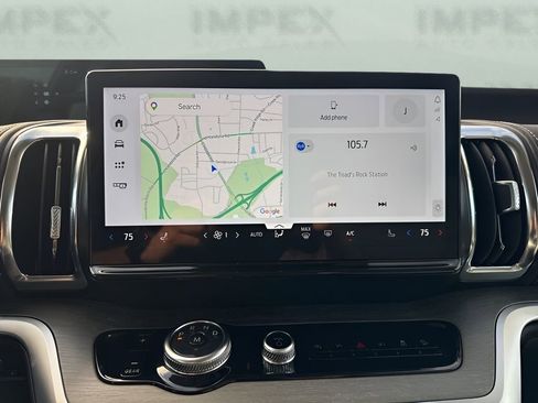 Used 2025 Ford Expedition Platinum w/ Driver's Package image 20