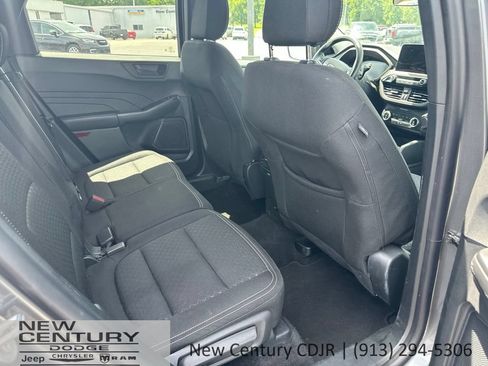 Used 2025 Ford Escape Active AWD/4WD image 17