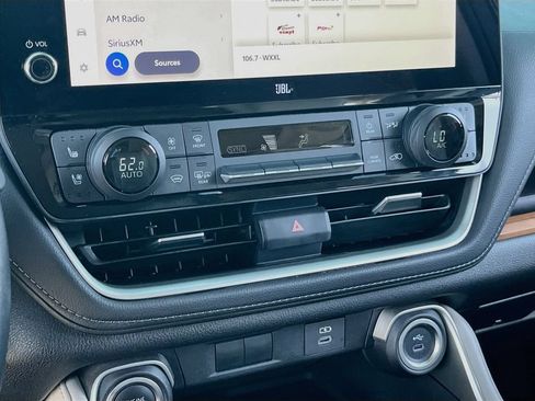 Used 2025 Toyota Grand Highlander FWD image 15