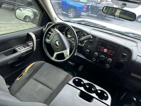 Used 2010 Chevrolet Silverado 1500 LT AWD/4WD image 24