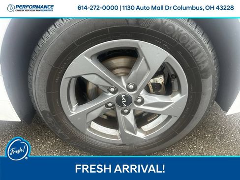 Used 2022 Kia K5 LX FWD image 11