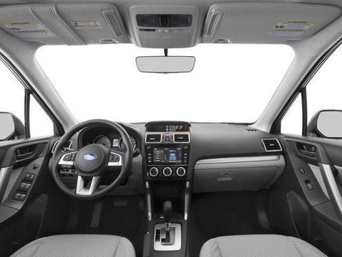 Used 2017 Subaru Forester 2.5i Premium AWD/4WD image 8
