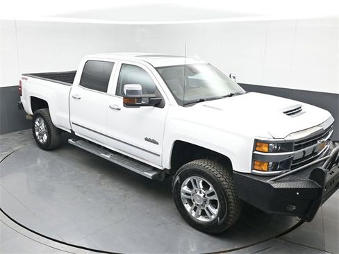 Used 2019 Chevrolet Silverado 2500 High Country w/ Duramax Plus Package image 34