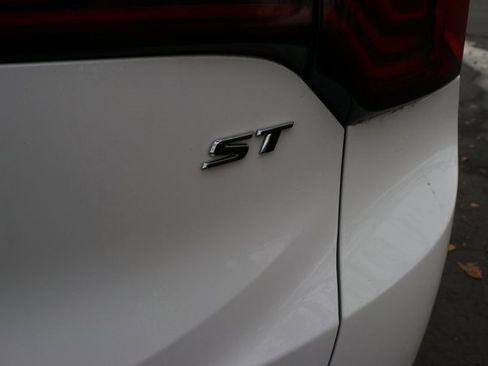 Used 2024 Buick Encore GX Sport Touring image 8