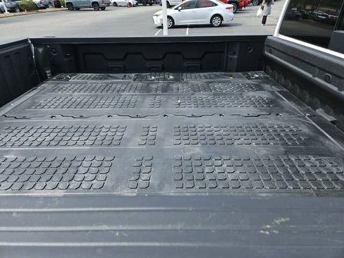 Used 2025 Chevrolet Silverado 1500 LT image 20