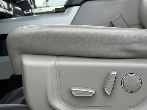 Used 2017 Ford F150 Lariat w/ Equipment Group 502A Luxury AWD/4WD image 22