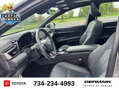Used 2025 Toyota Camry XSE FWD image 13