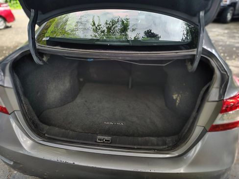 Used 2013 Nissan Sentra SV image 18