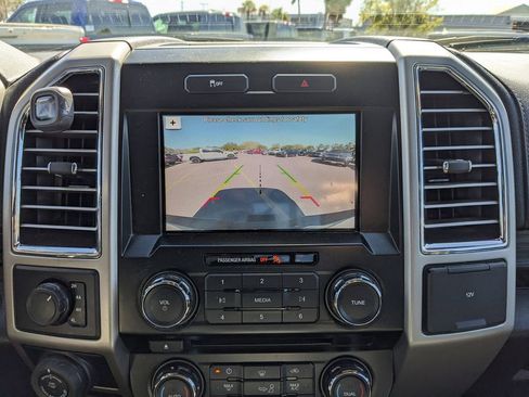 Used 2016 Ford F150 Lariat w/ Trailer Tow Package image 26