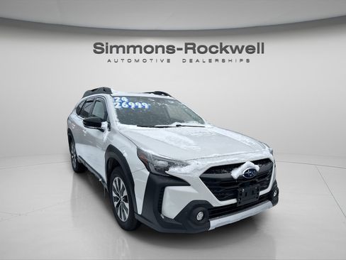 Used 2024 Subaru Outback Limited image 15