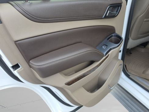 Used 2015 Chevrolet Tahoe LT RWD image 27