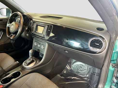 Used 2018 Volkswagen Beetle 2.0T S image 26