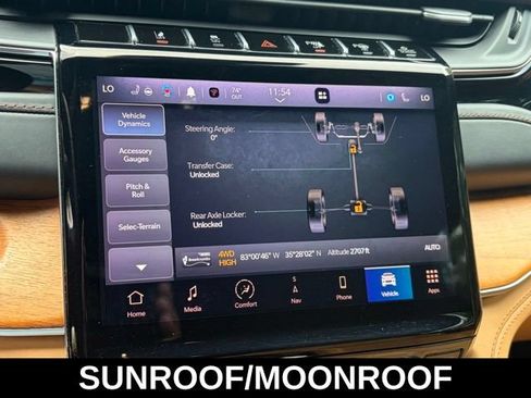 Used 2022 Jeep Grand Cherokee Summit AWD/4WD image 17