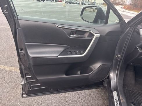 Used 2023 Toyota RAV4 XLE image 37
