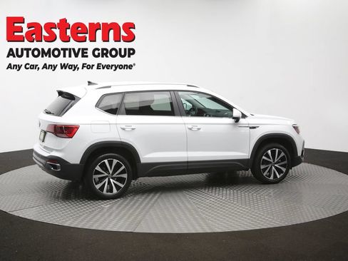 Used 2024 Volkswagen Taos SE FWD image 42