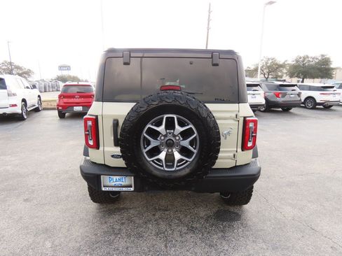 Certified 2025 Ford Bronco Badlands image 13