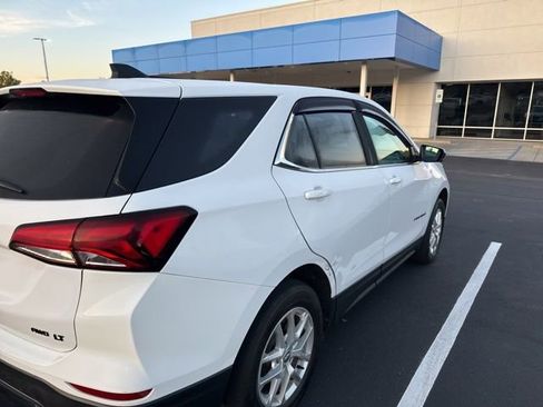 Used 2022 Chevrolet Equinox LT AWD/4WD image 5