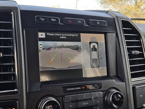 Used 2018 Ford F150 Raptor w/ Equipment Group 802A Luxury image 21