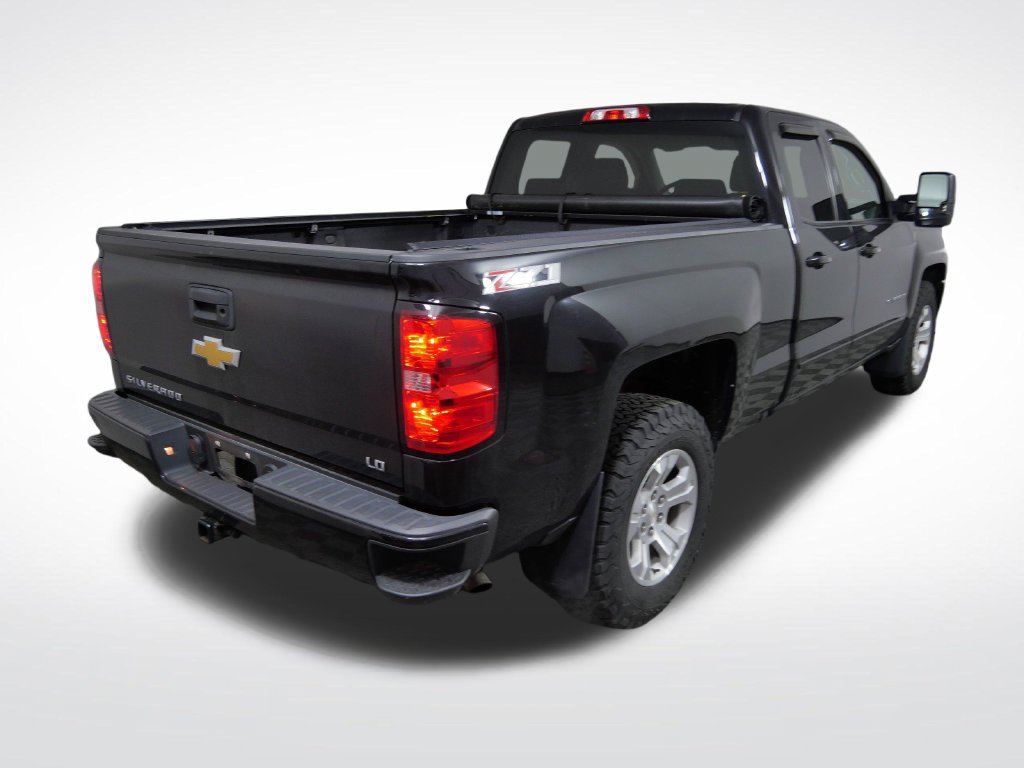 Used 2019 Chevrolet Silverado 1500 LT w/ All Star Edition AWD/4WD image 3