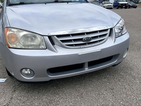 Used 2005 Kia Spectra LX image 29