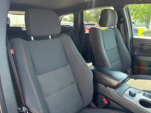 Used 2017 Jeep Grand Cherokee Laredo AWD/4WD image 13