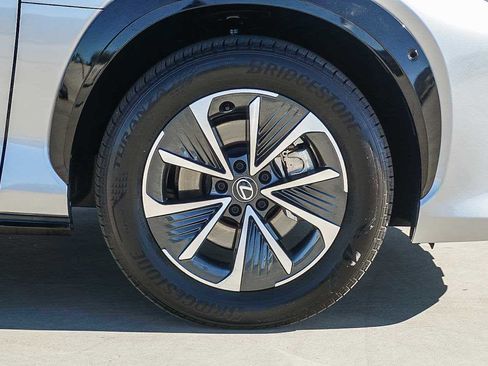 Used 2024 Lexus RZ 300e Premium w/ Technology Package image 10