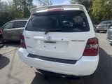 Used 2005 Toyota Highlander 4WD V6 w/ 3rd Row image 4