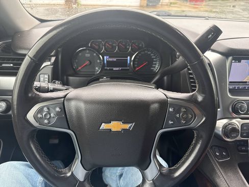 Used 2020 Chevrolet Suburban LT AWD/4WD image 4