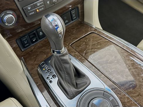 Used 2017 INFINITI QX80 2WD w/ Driver Assistance Package image 24