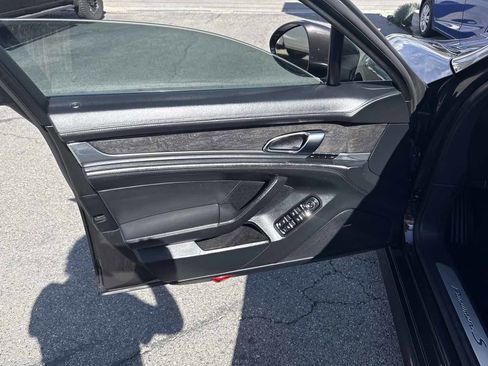 Used 2012 Porsche Panamera S image 10