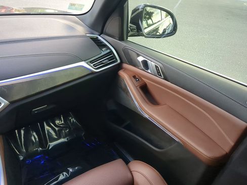 Used 2023 BMW X5 xDrive40i w/ Premium Package image 17