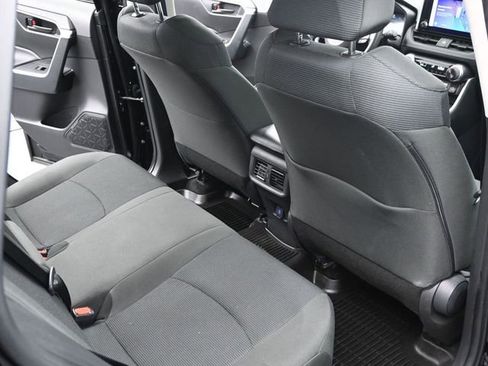 Certified 2024 Toyota RAV4 LE image 21