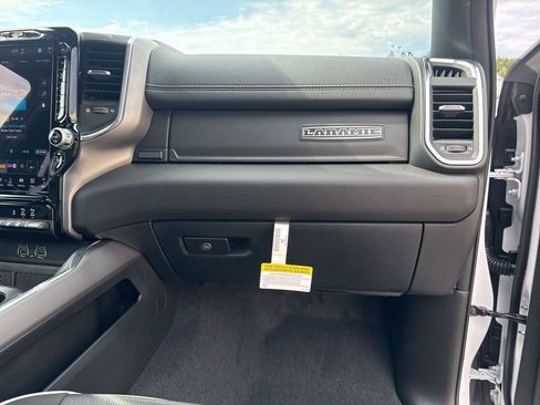 New 2026 RAM 1500 Laramie AWD/4WD image 30