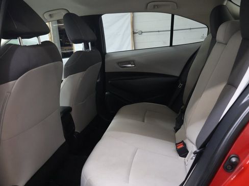 Used 2020 Toyota Corolla LE image 15