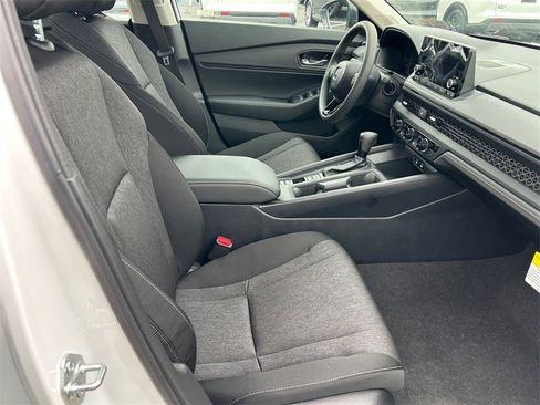 New 2025 Honda Accord SE image 16